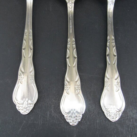 Hanford Forge Stainless Steel Serve Ware Floral Design Set of 5 Pieces - Picture 7 of 13